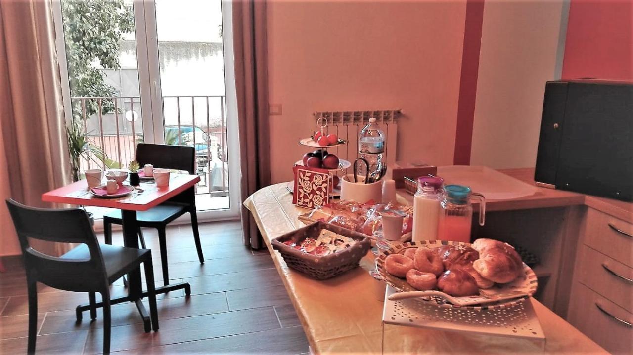 A Due Passi Dal Museo Bed & Breakfast Napoli